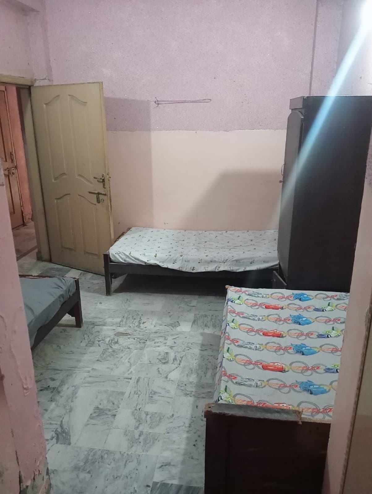 AlKhair Boys Hostel 7th Road Rawalpindi – 3-seater bedroom