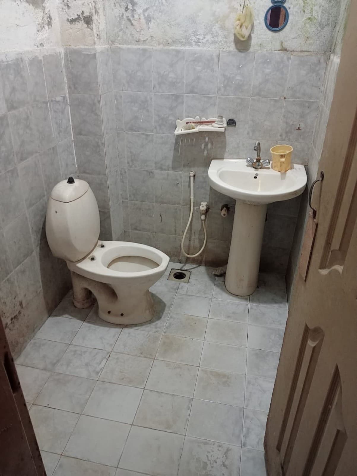 AlKhair Boys Hostel 7th Road Rawalpindi – western-style bathroom