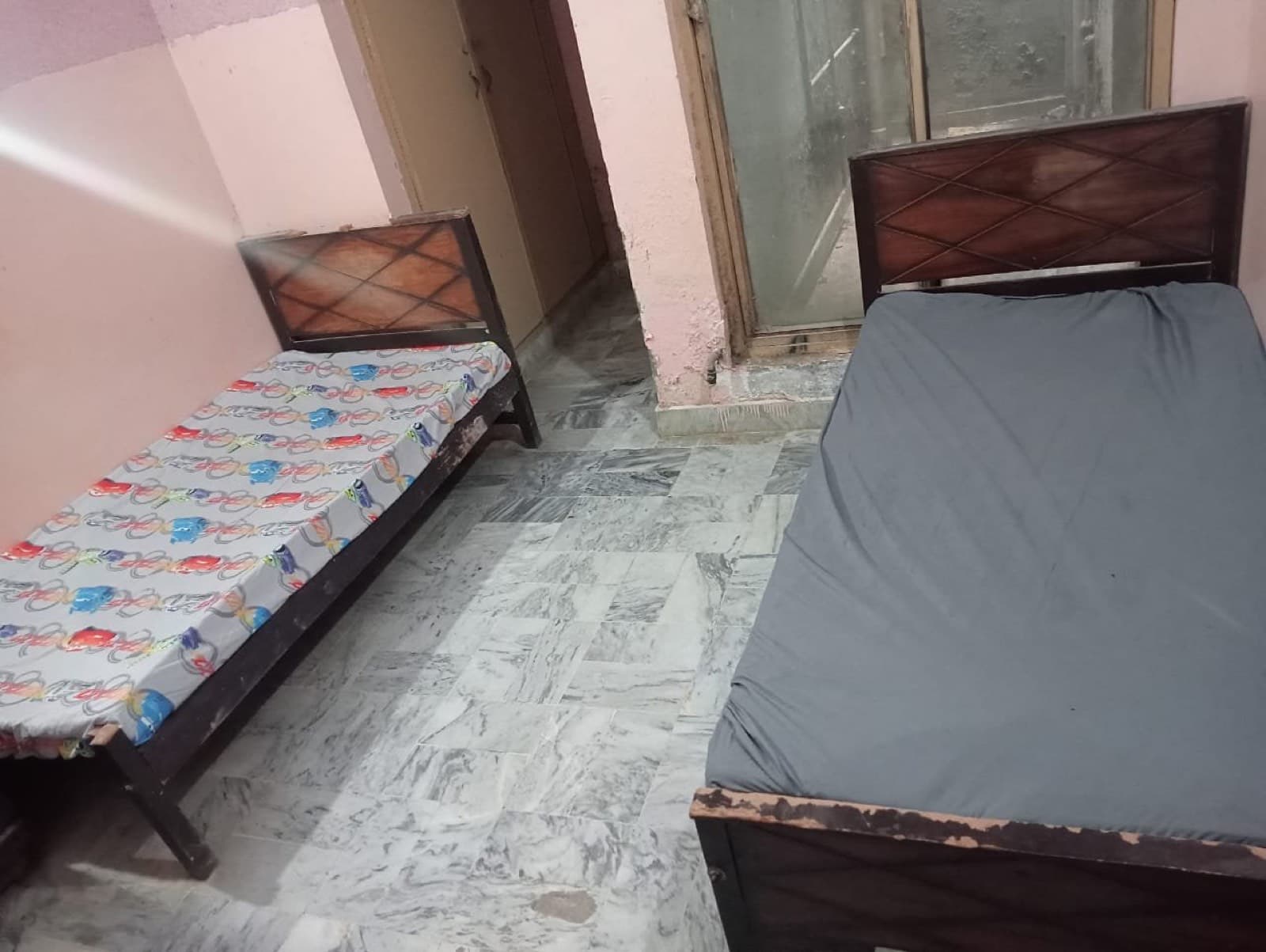 AlKhair Boys Hostel 7th Road Rawalpindi – bedroom