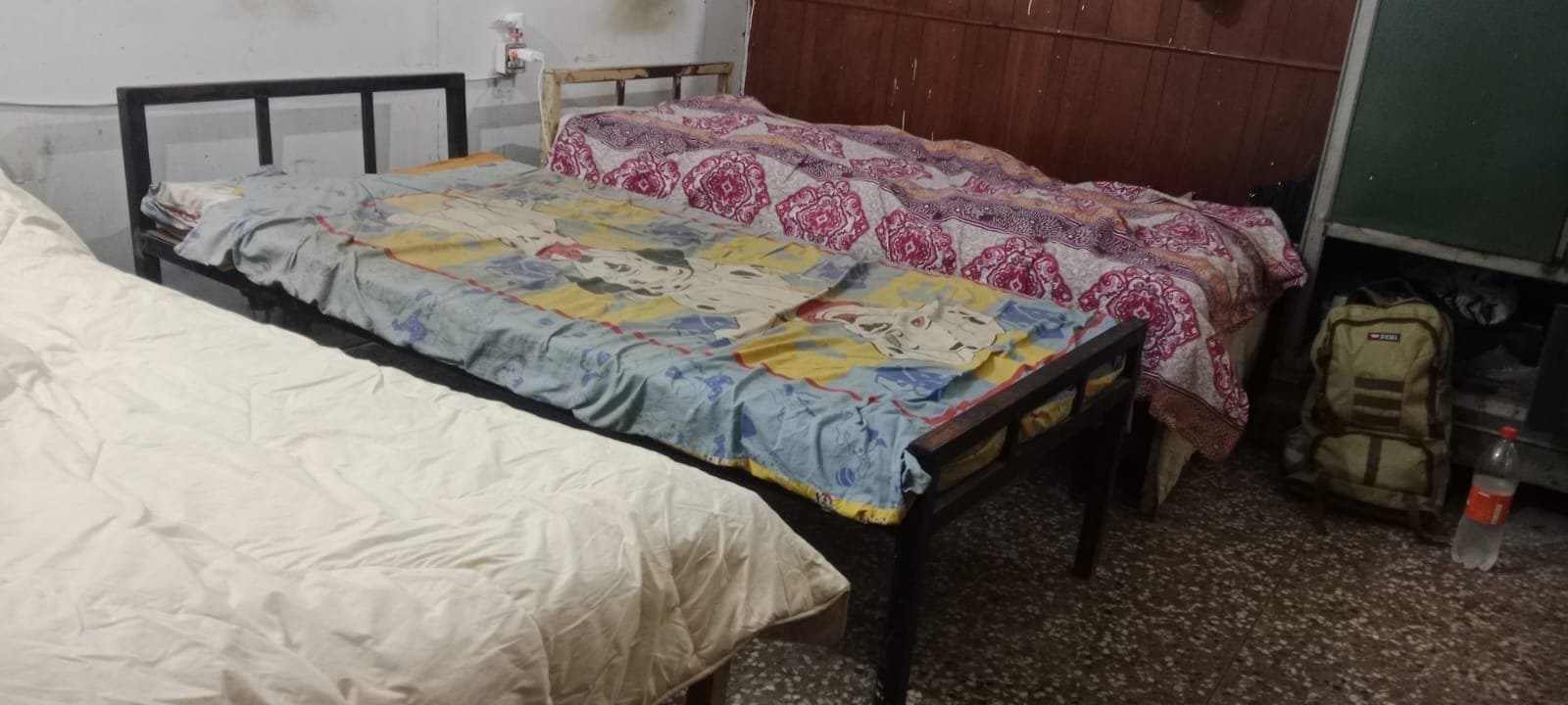 AlKhair Boys Hostel G-9/1 Islamabad – room