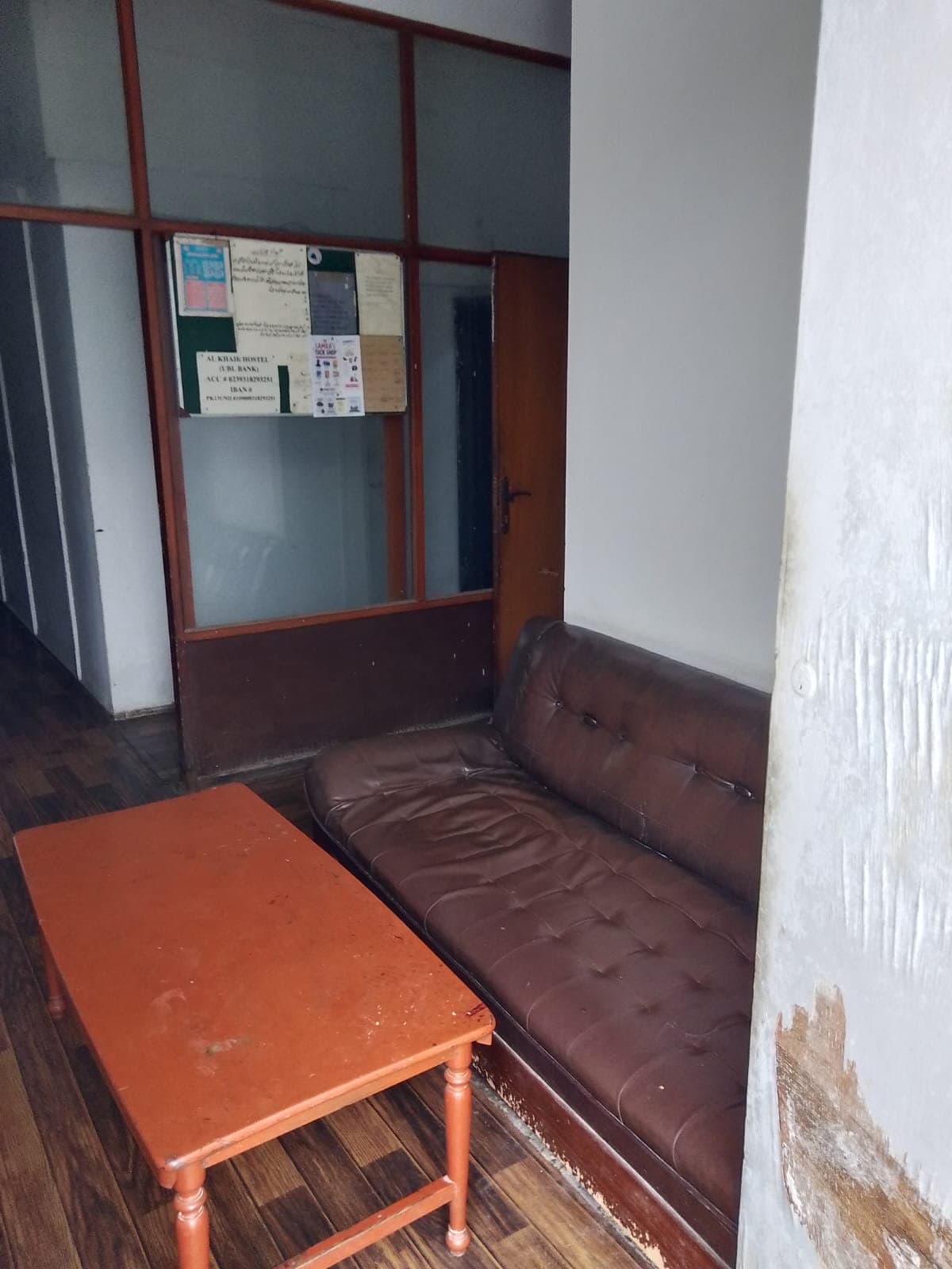 AlKhair Girls Hostel I-8/3 Islamabad – sitting area
