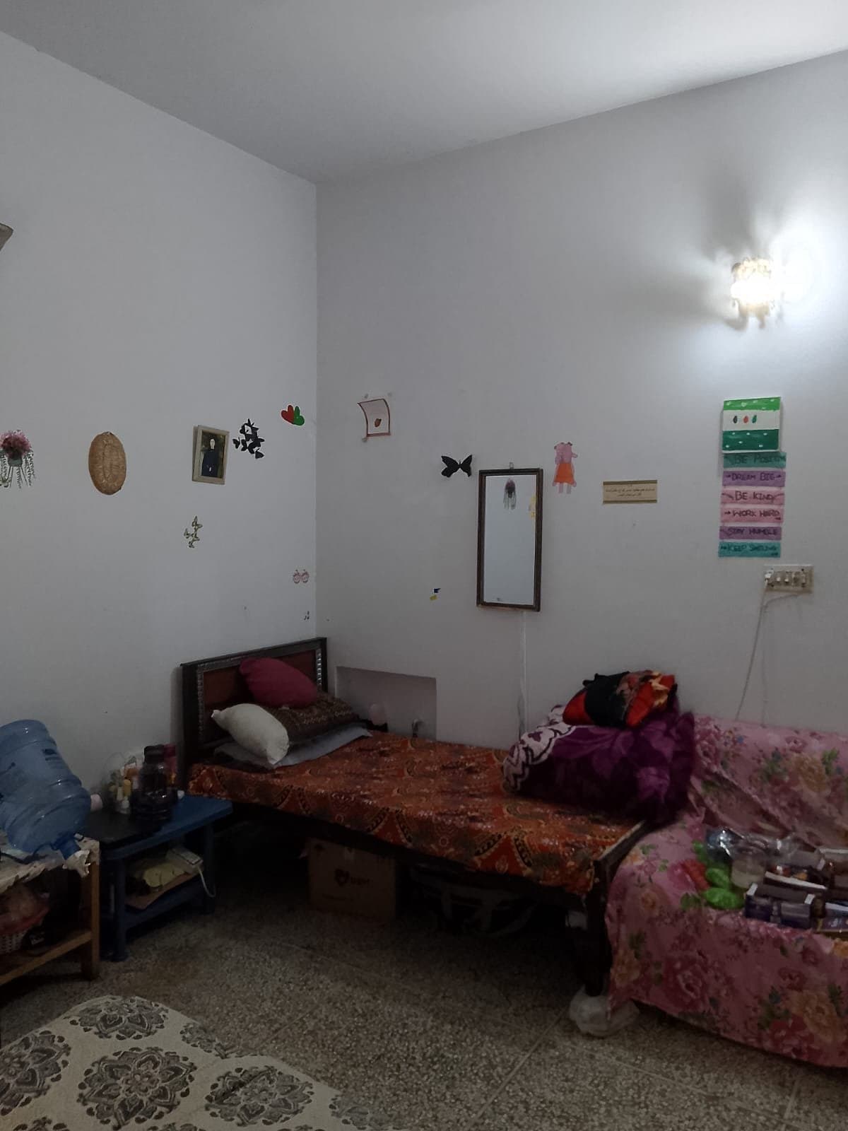 AlKhair Girls Hostel I-8/3 Islamabad – bedroom